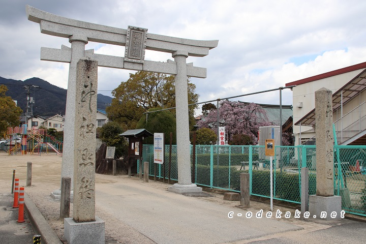 観音神社の鳥居